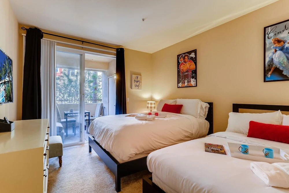 Disney's Gorgeous 2BR/2Bath Spectacular With Free Parking! (R2)