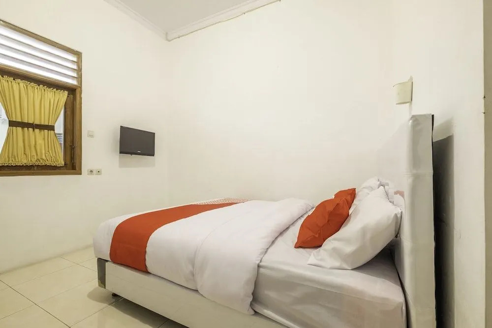 OYO 2121 Pondok Nazwa