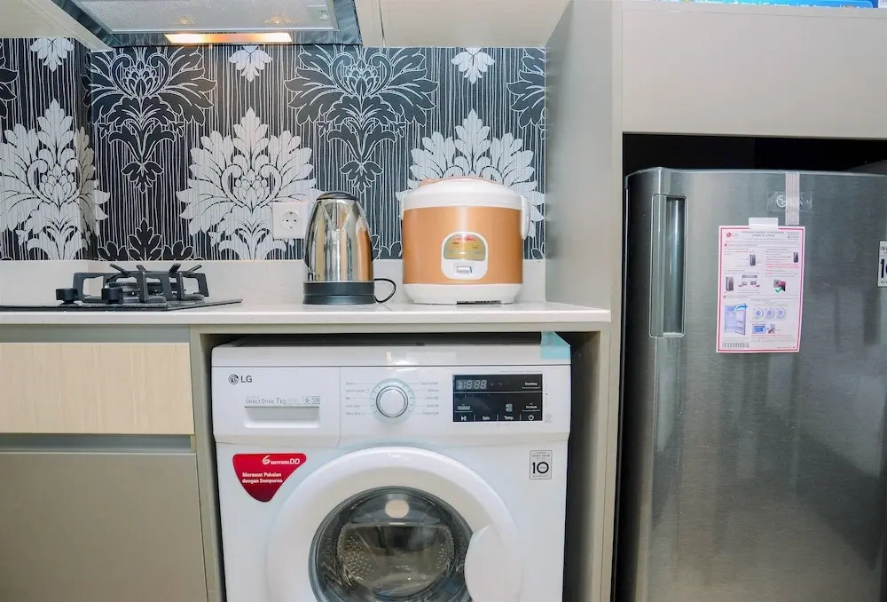 Best Price Studio Apartment at Gold Coast