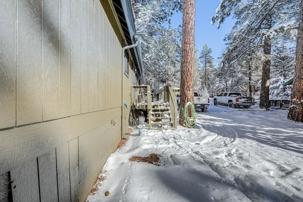 Munds Park Cabin w/ Deck & Fire Pit: Walk to Trail