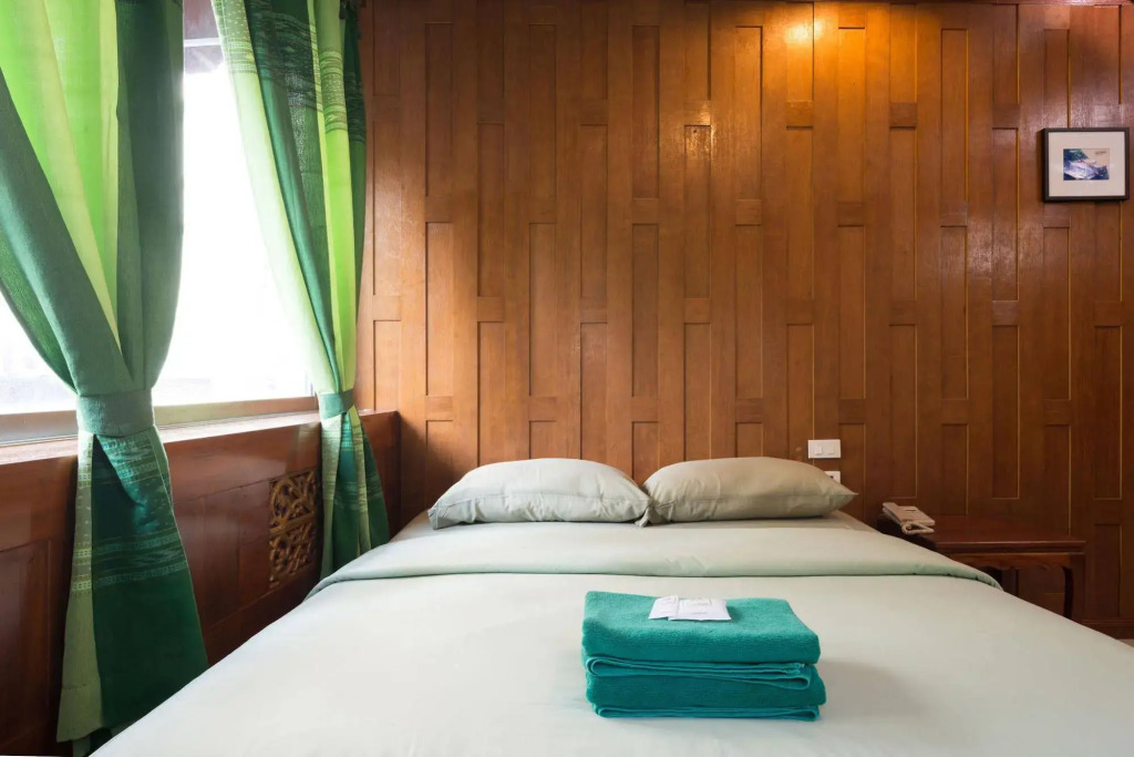 New Road Guest House