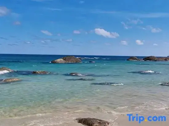 Lucky House Lucky Seaview Homestay (Longlou Qishuiwan Branch)