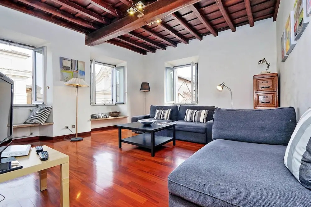 Farnese Elegant Apartment