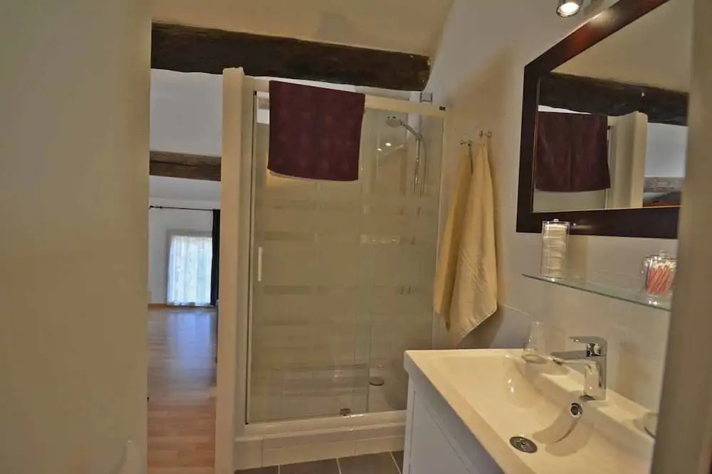 Villa Velleron - Guesthouse in a picturesque village