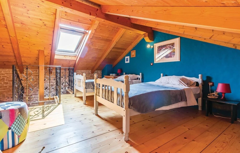 Beautiful Home in Marcana With Wifi and 2 Bedrooms