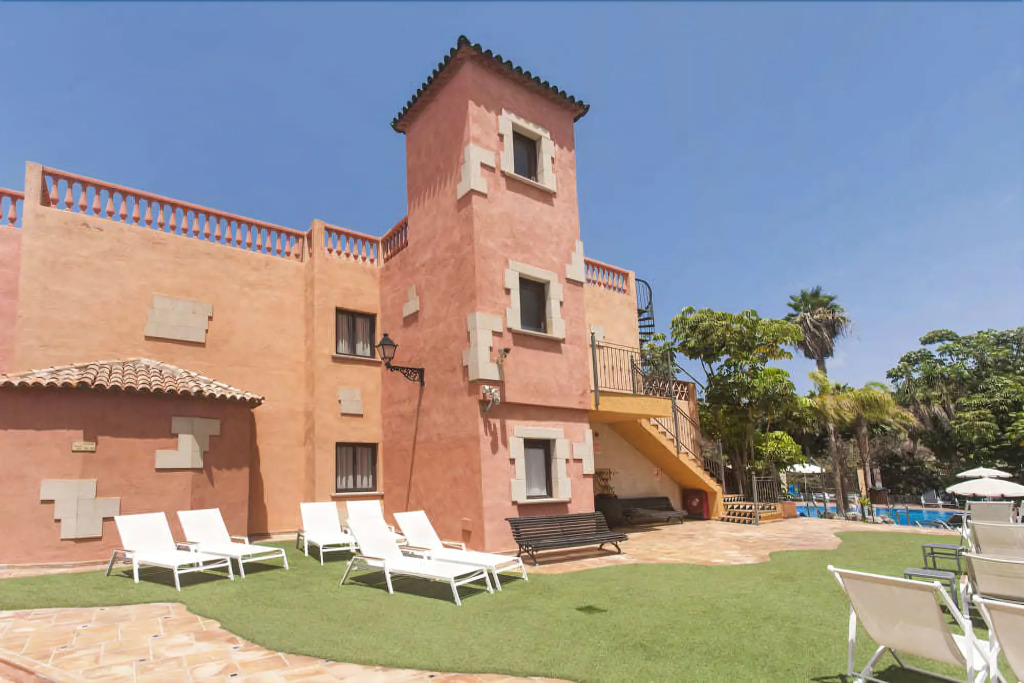 Villa Mandi Golf Resort
