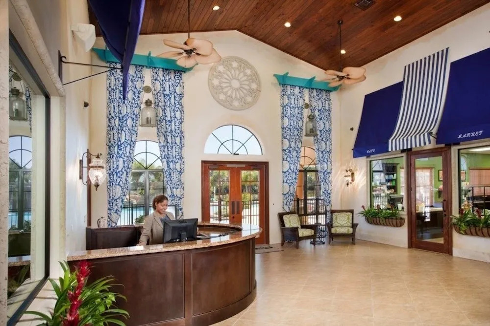Bamboo Palm 5 Bedroom Home by RedAwning