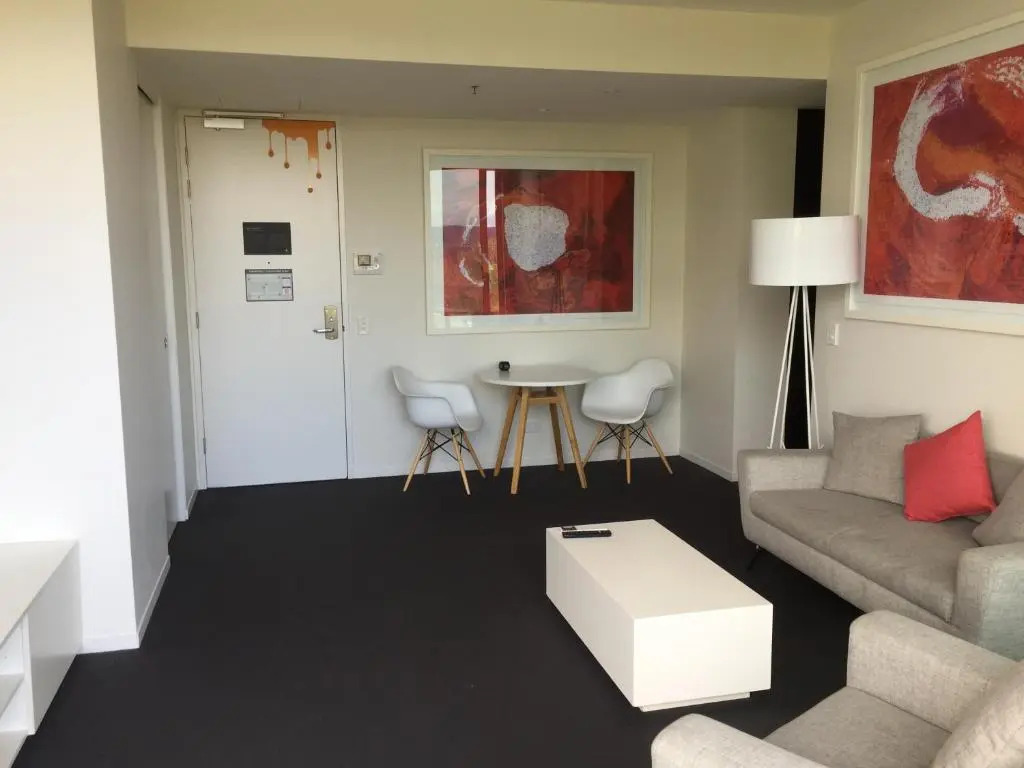 Tashas Apartments on Warwick