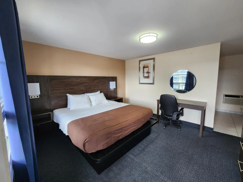 Falls Lodge & Suites