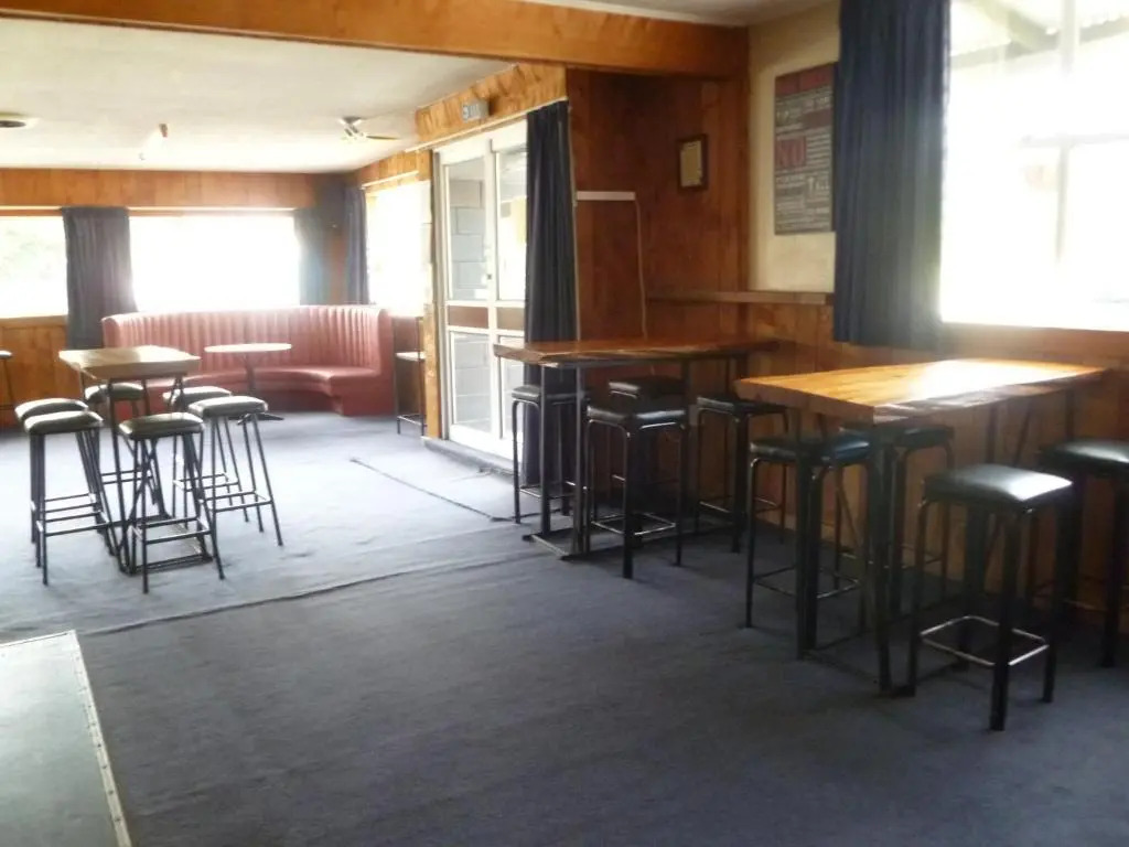 Kaniere Pub