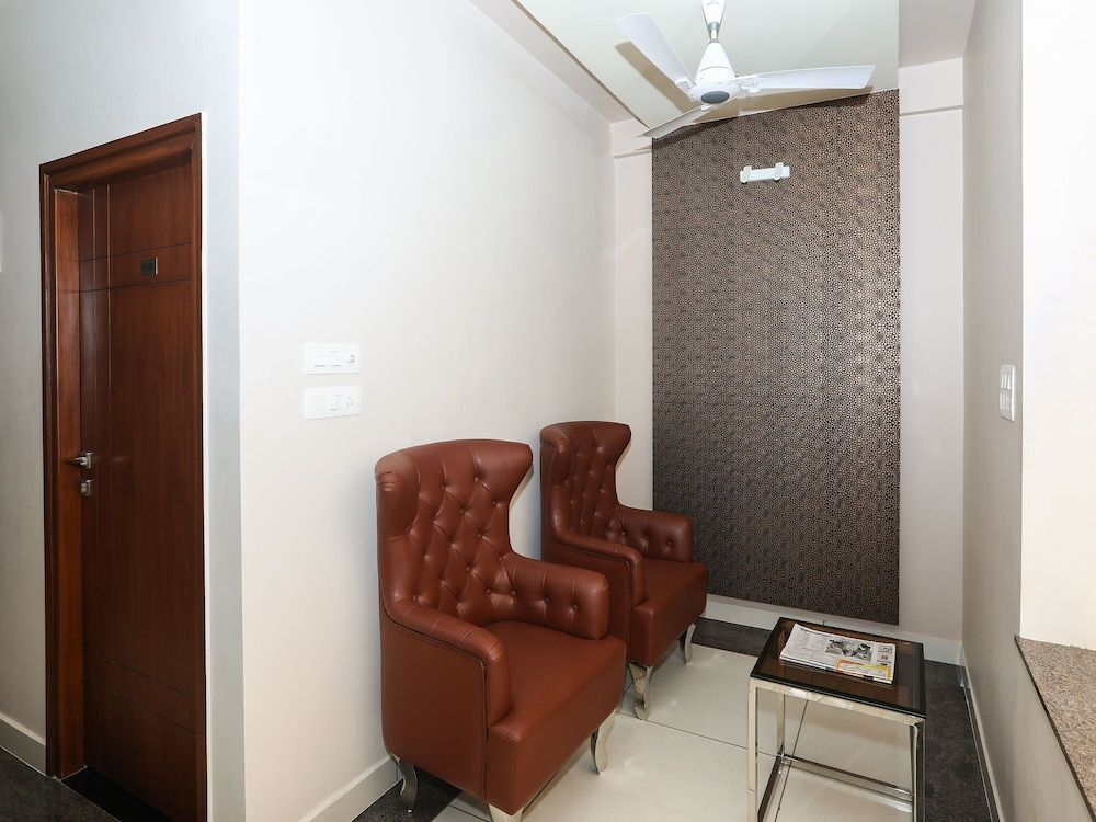 OYO 15220 JN Stay