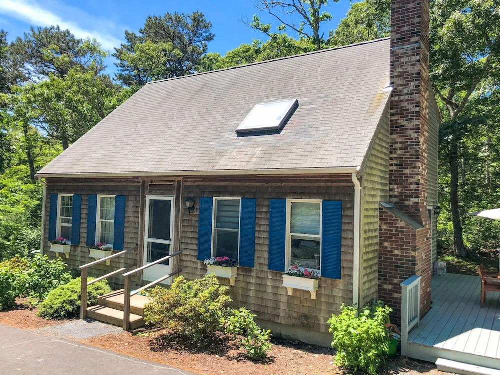 New Listing! Freshly Renovated : Near Beaches! 3 Bedroom Home
