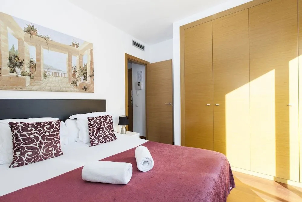 SLEEP Universitat by STAY