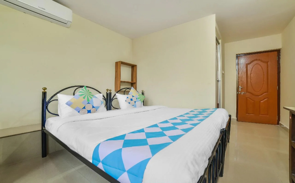 Coutinhos Nest By OYO Rooms