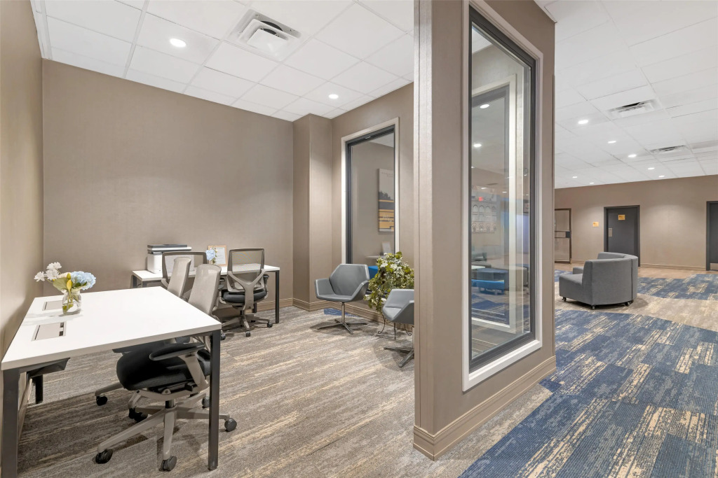 Best Western Royal Plaza Hotel and Trade Center