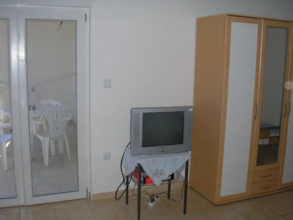 Apartment Mate