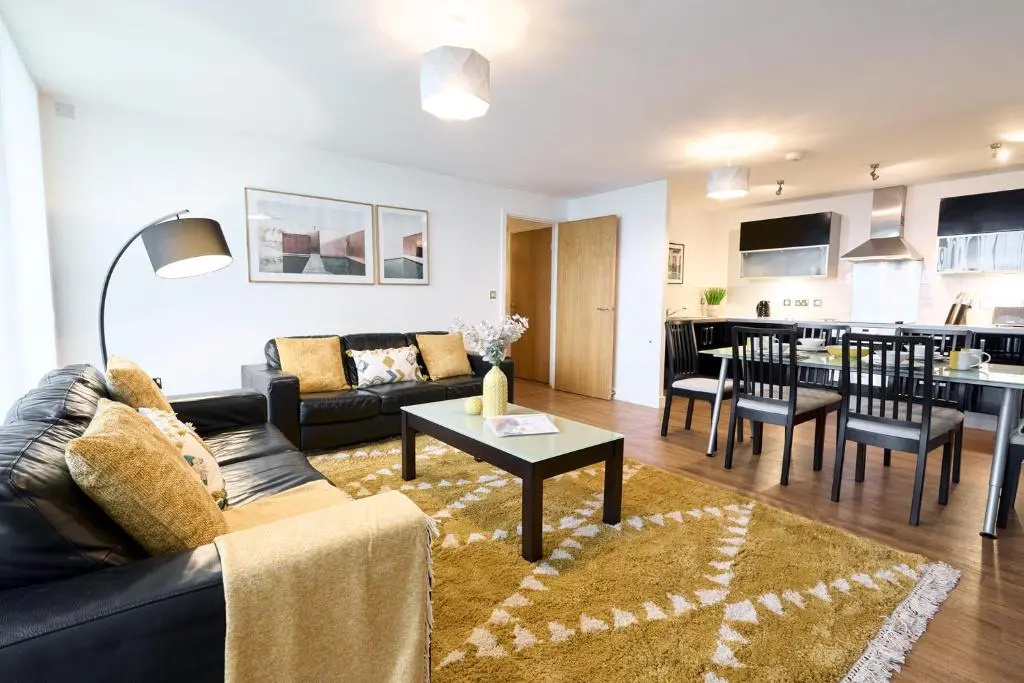 ShortstayMK Vizion apartments by Cotels, with free superfast wi-fi, parking