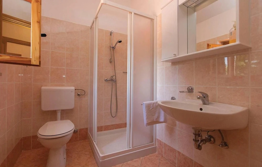 Stunning Home in Vrsar With Wifi and 3 Bedrooms