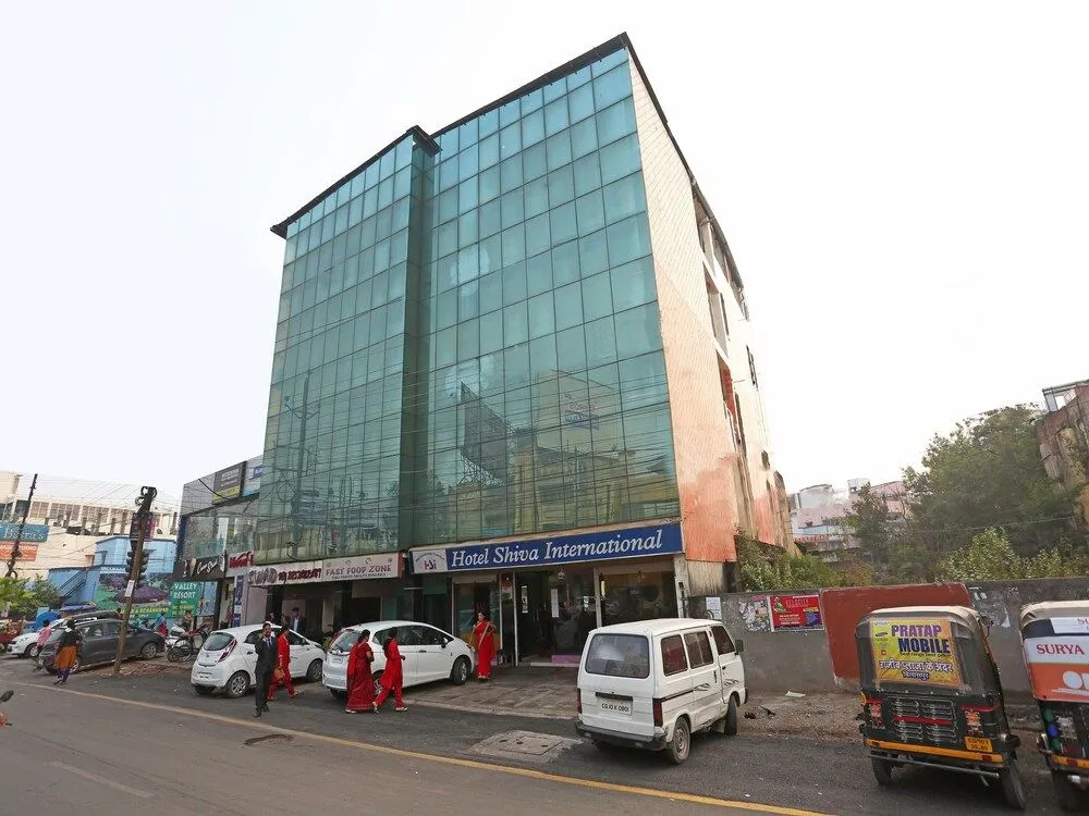 OYO 24860 Hotel Shiva International