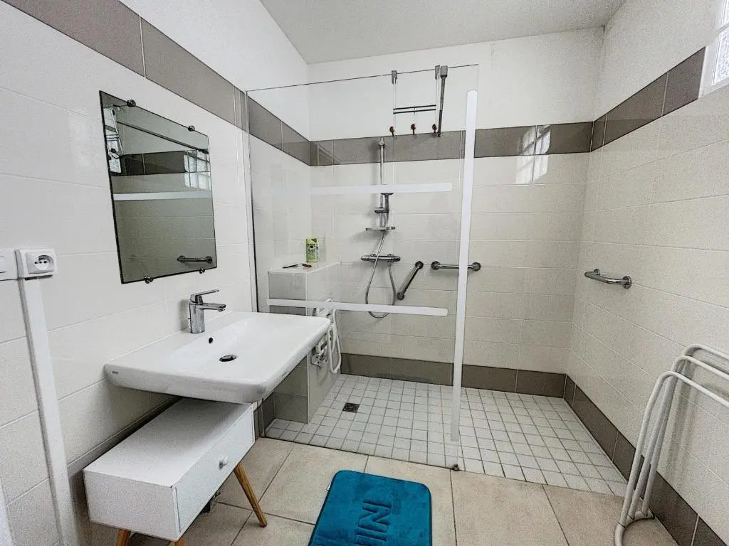 Maison Jullouville, 5 pièces, 8 personnes - FR-1-361-71