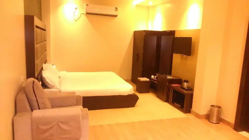 Hardik Resort