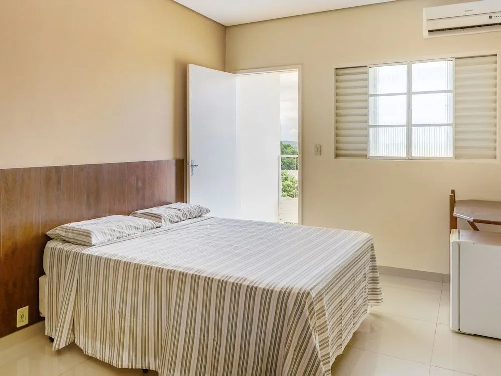 OYO Bocaiuva Palace Hotel