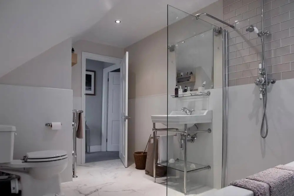 Beautifully Decorated 3 Bedroom Home in Putney