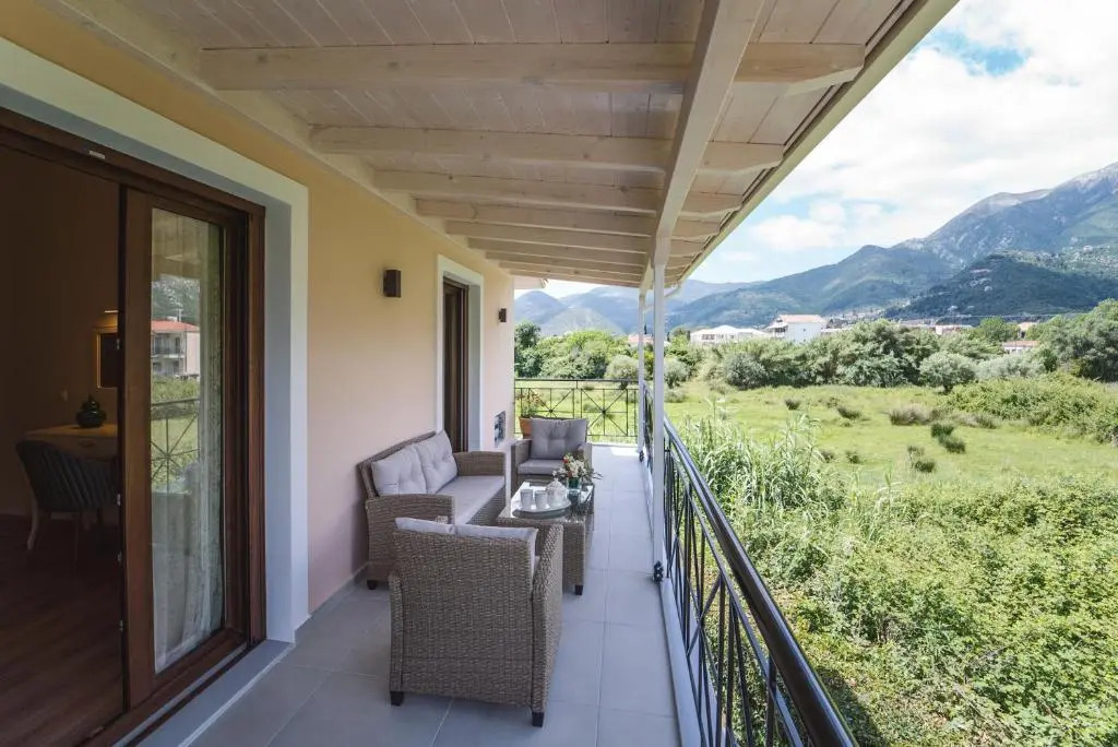 Vincenzo Suites