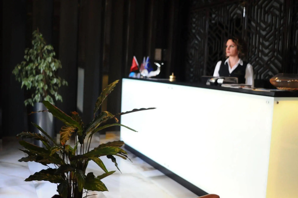 Senator Hotel