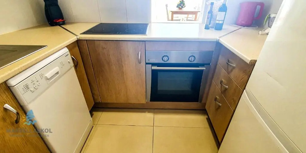Skol 933. Fantastic 2 Bedrooms Apartment on the 9th Floor with Wonderful Sea Views