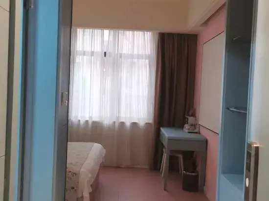 Tianshang Renjian Motel