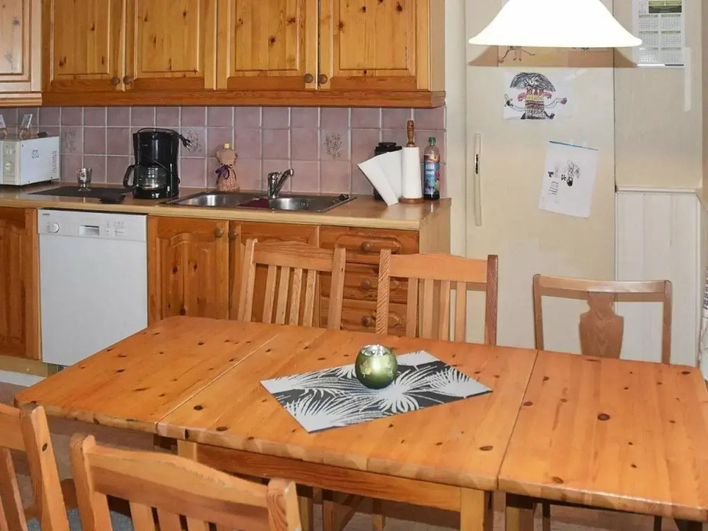 8 person holiday home in EIDSVÅG