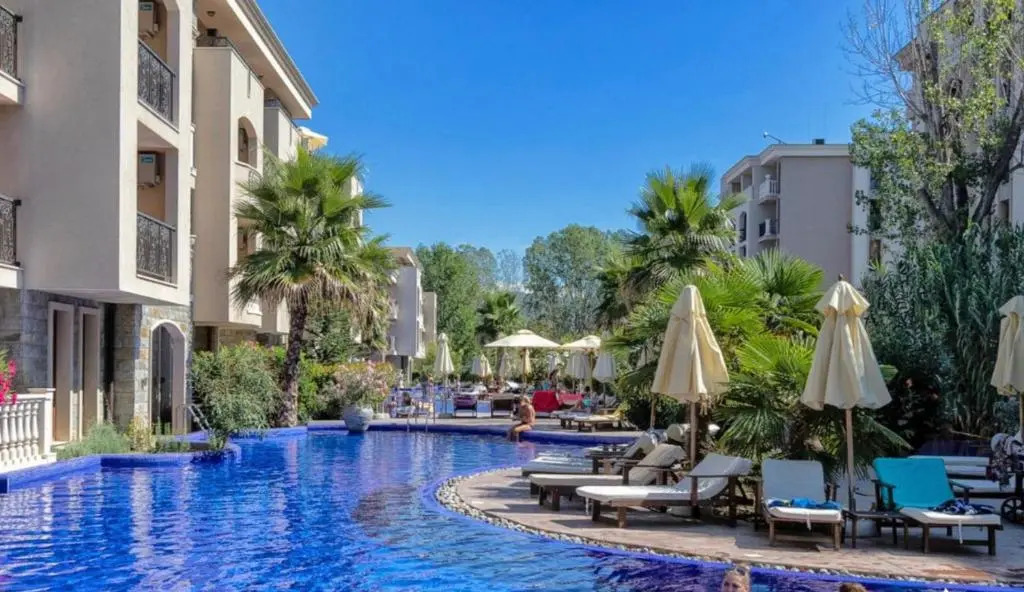 Beautiful Deluxe 2-bed Apartment in Sunny Beach