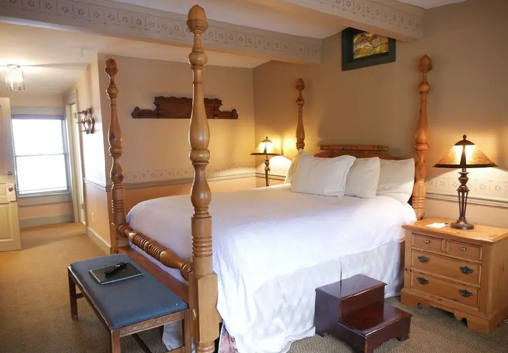 Highlands Inn