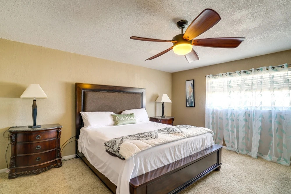 Spacious El Paso Home w/ Seasonal Pool!