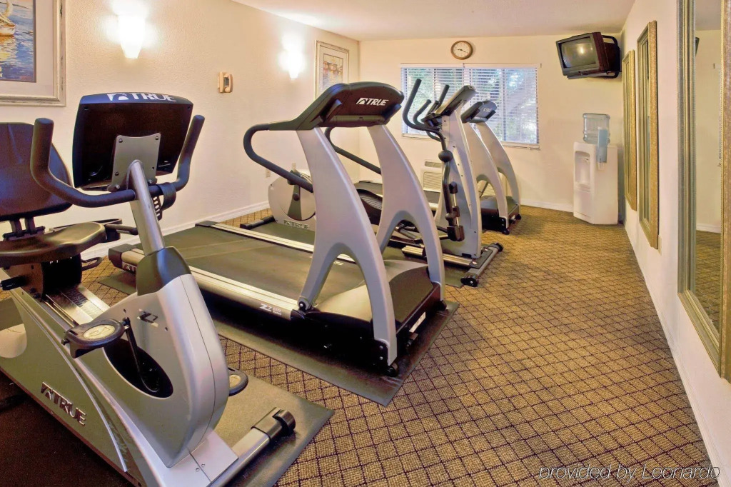 Holiday Inn Express Hotel & Suites Bradenton West by IHG