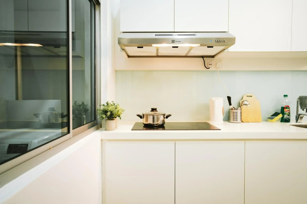 【Manhanttan Mount Austin】The Bubble Room - 6 pax