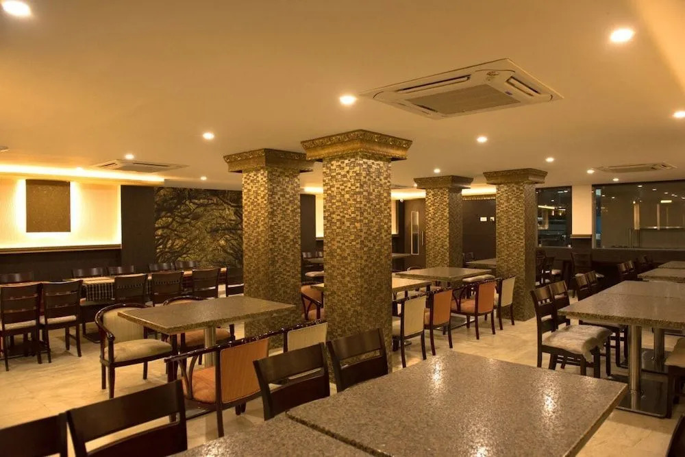 Golden  Pearl Inn