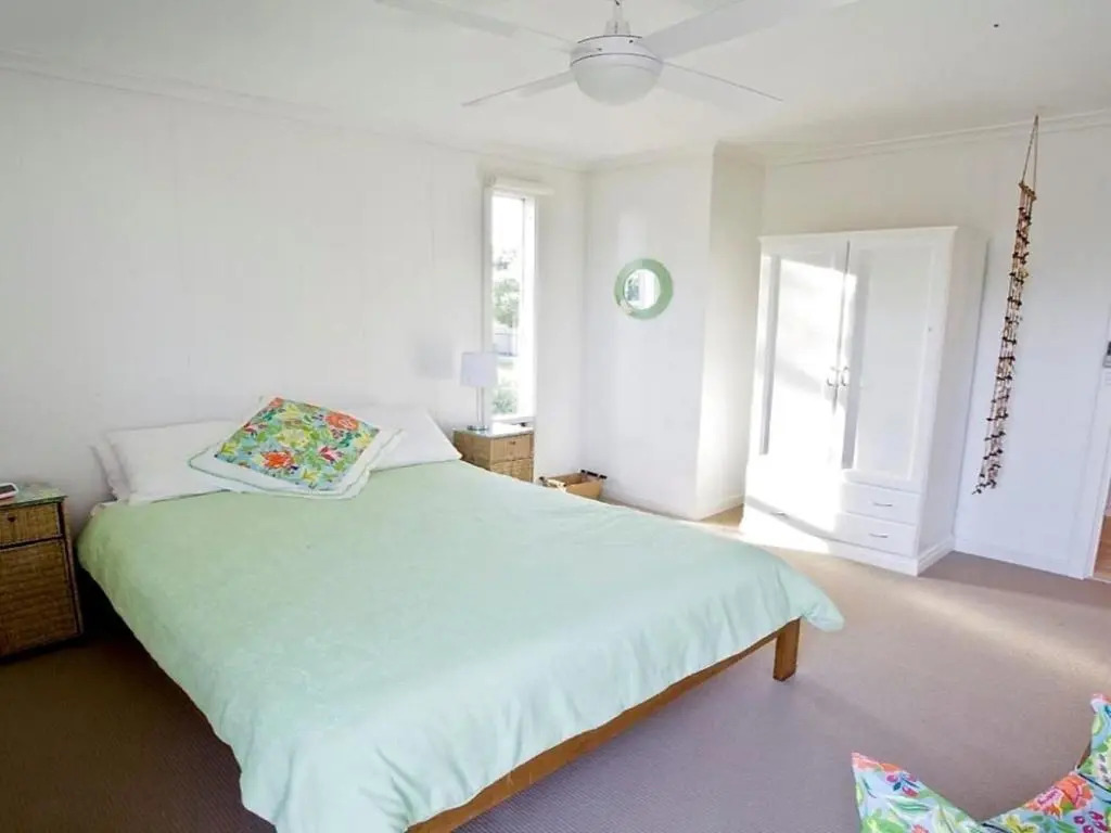 Stones Throw 26 River View Drive