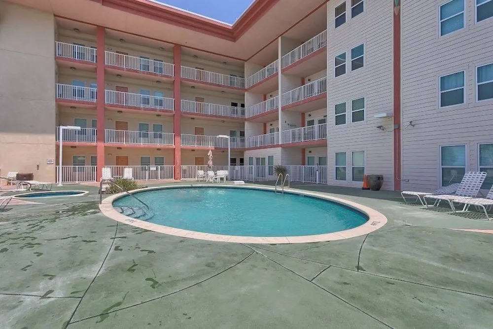 Paradise Shores 406 Apartment 2 Bedroom