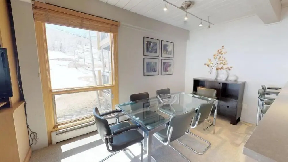 Contemporary 3 Bedroom Ski In, Ski Out Condo With Pool And Hot Tub In Snowmass Village
