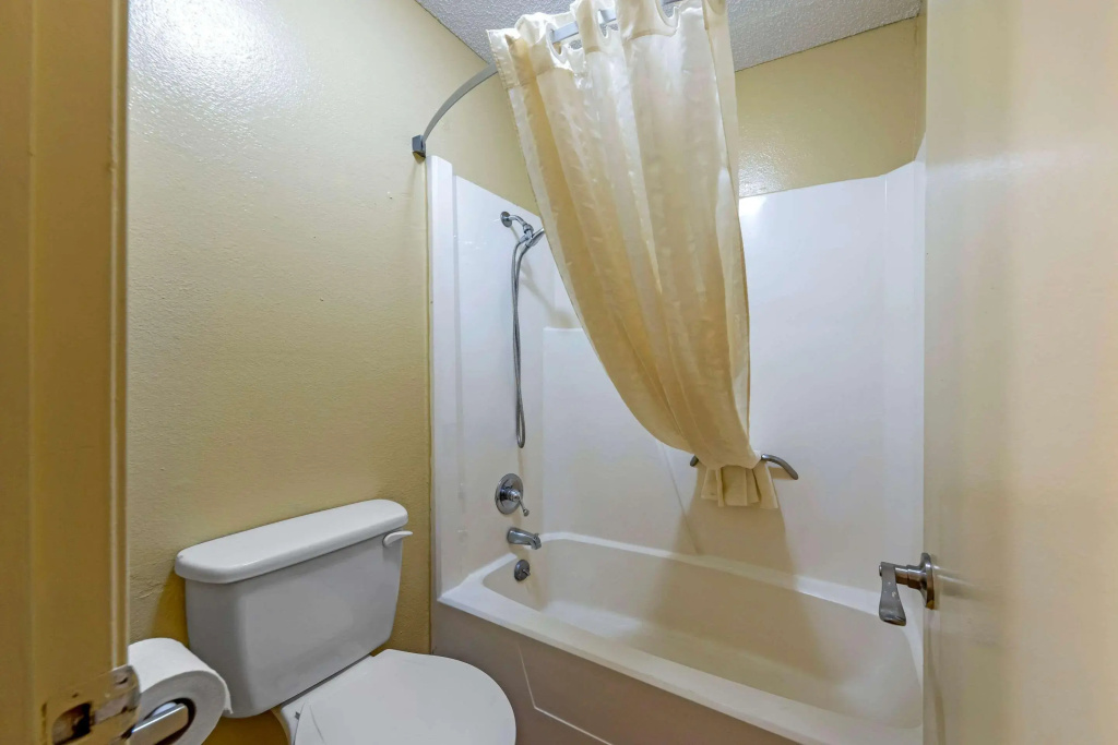 Econo Lodge Pryor