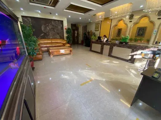 Jinqiao Hotel (Urumqi Miquan Store)