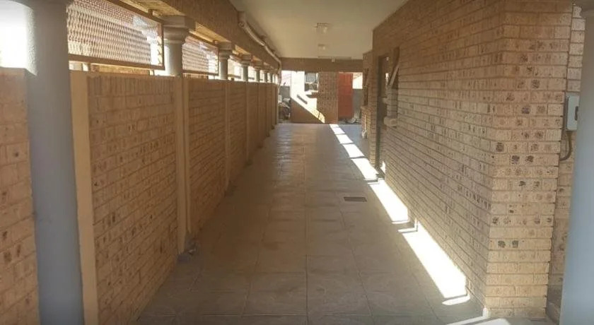 Ekuthuleni Guest House - Soweto