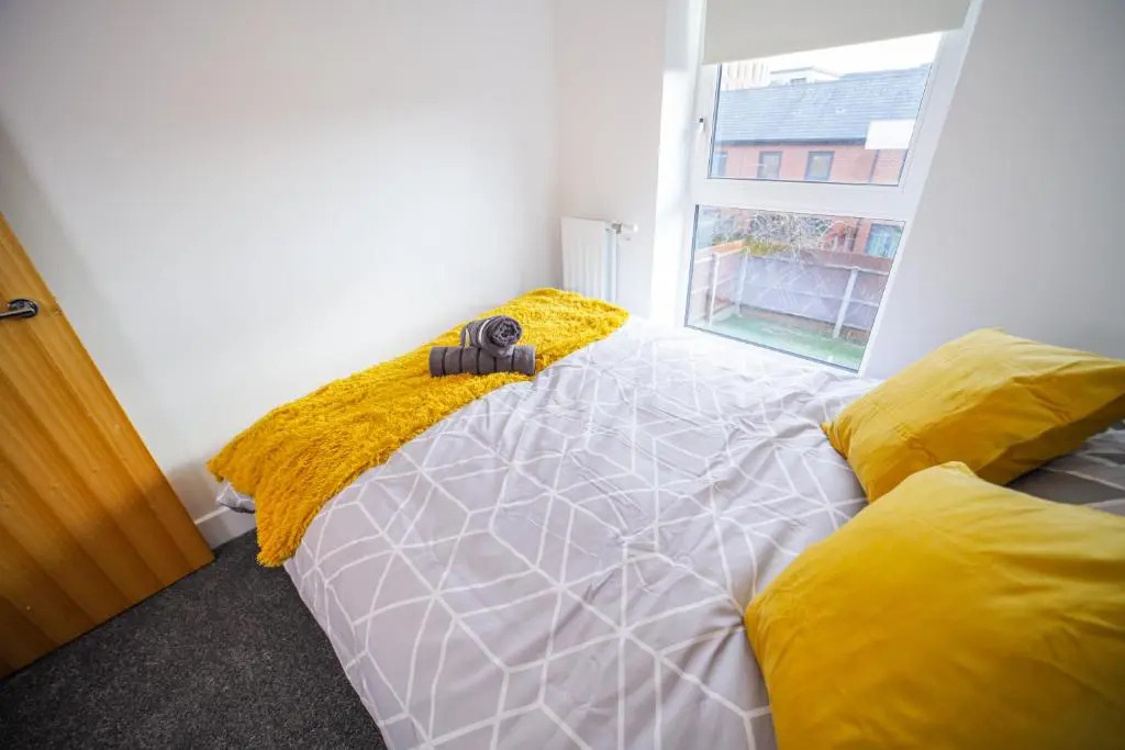 3 bedroom house in Birmingham City centre - Sleeps 6 (Netflix included)
