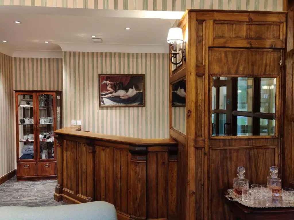 Rokeby Manor