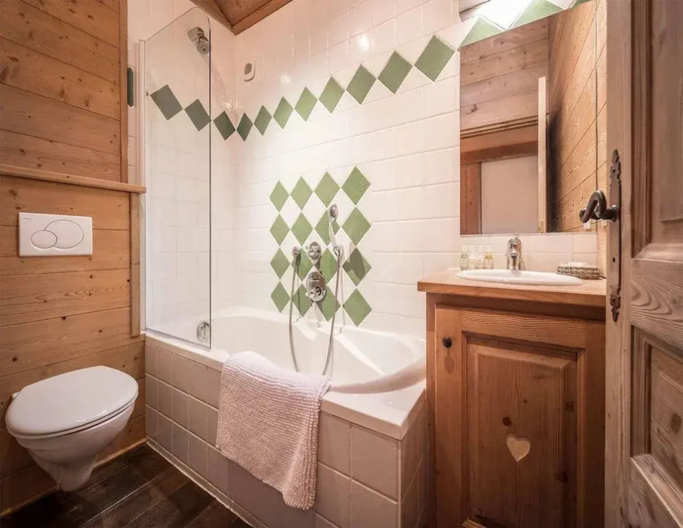 Quietly Located Chalets With Hammam