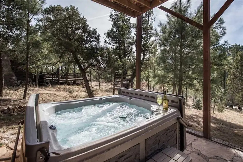 Upper Canyon Lodge - Four Bedroom Cabin with Hot Tub