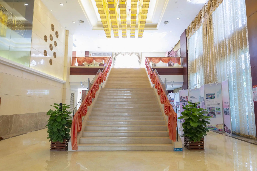 Grace Spring Hotel