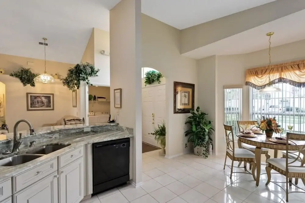 Hampton Lakes 4 Bedroom Home Private Pool 15 Min to Disney